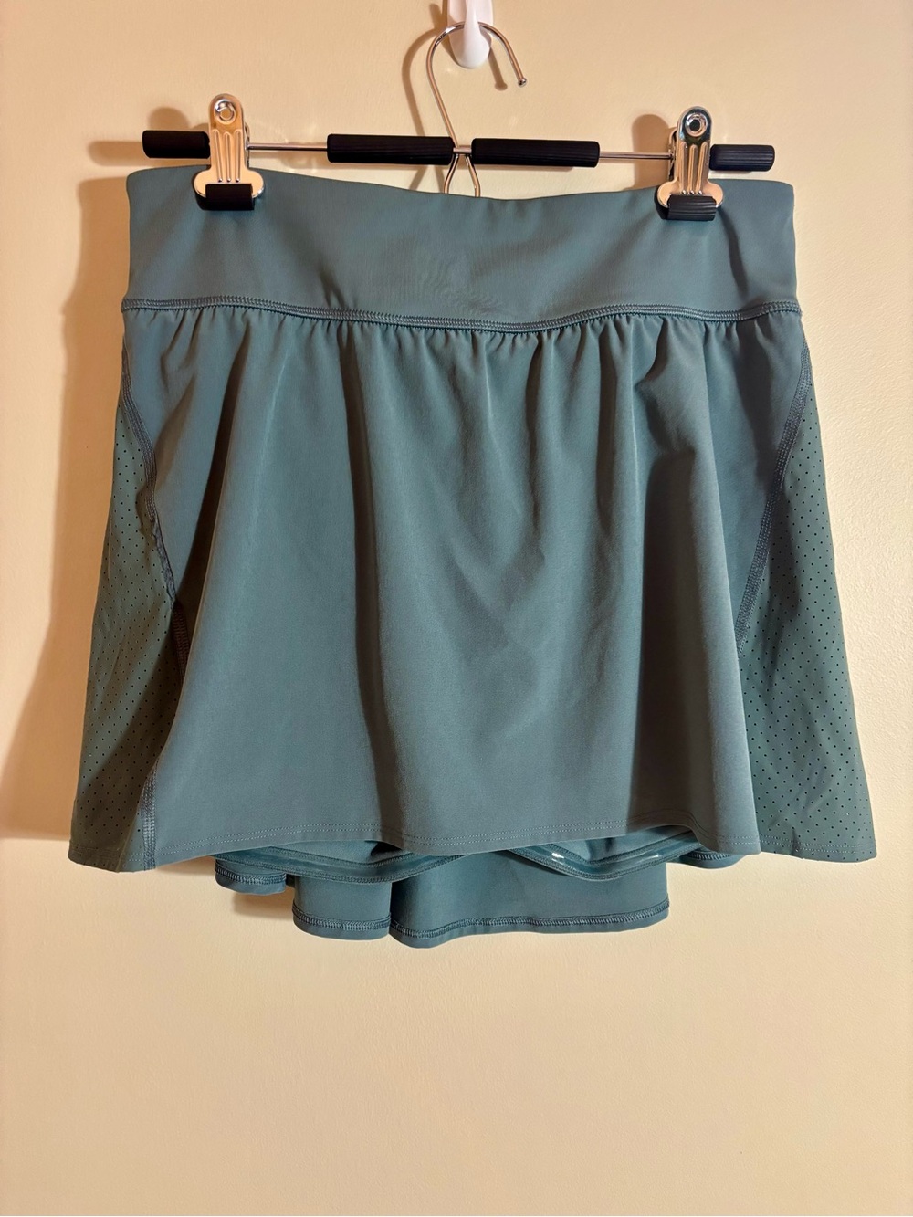 Spanx Get Moving Athletic Tennis Skort Built-In Shorts Sage Green Women's Large